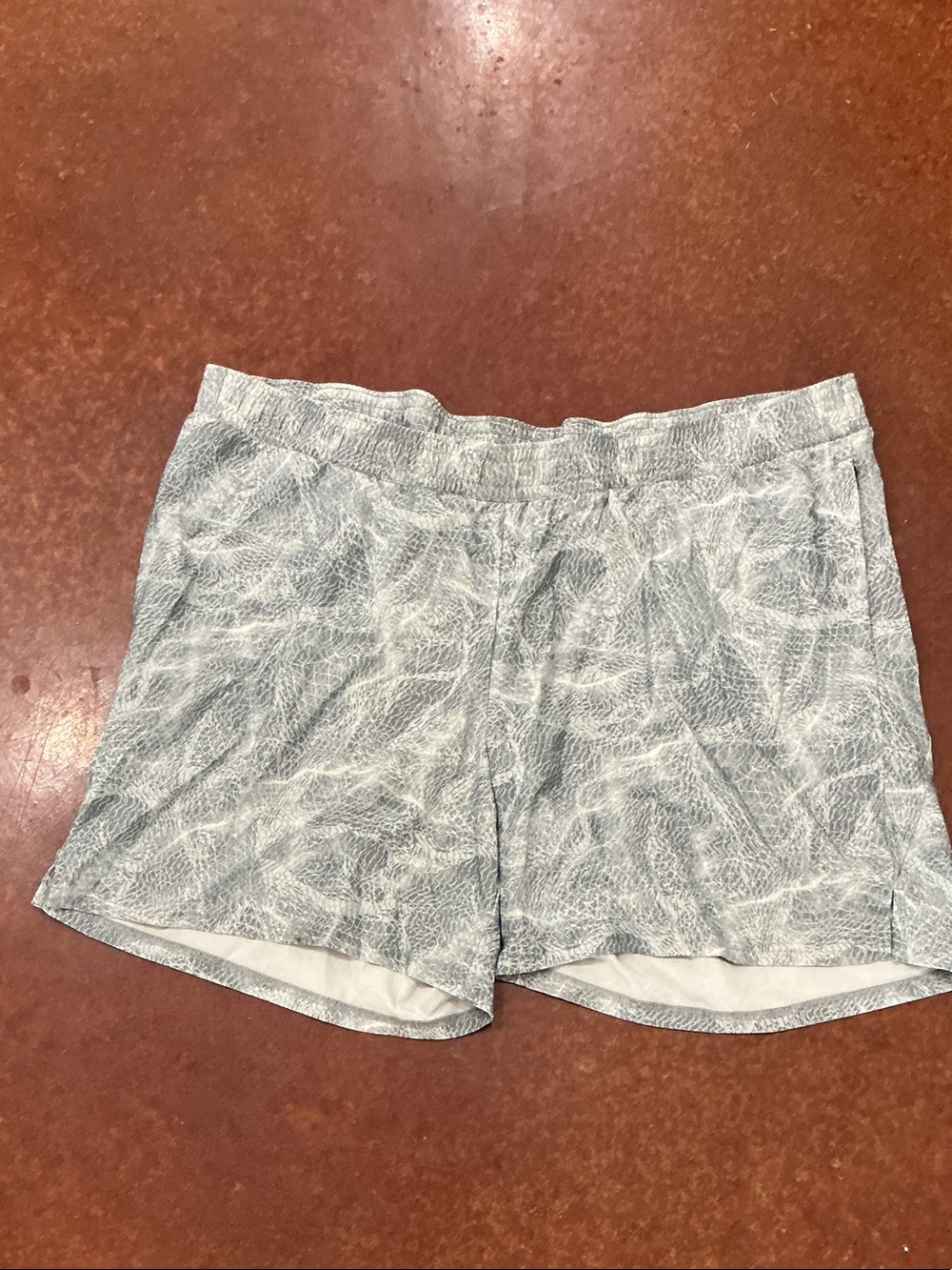 all in motion Gray Leaf-Print Athletic Shorts